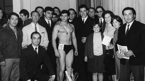 Μρ. Αθήναι 1966 Αντώνης Λιβάνιος με Ανδρέα και Νίκο Ζαπατίνα